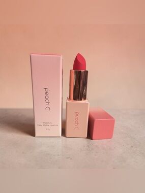 Peach C Matte Lipstick - Scarlet Pink